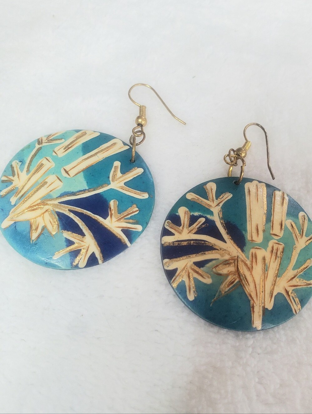 Handmade coconut shell dangle earrings